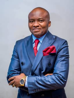 Révérend Pasteur Caleb LOMBANYA